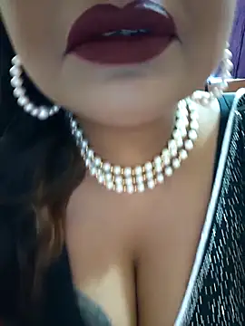 Snapshot of YR-SHIVANI chatting on October 13, 2025, 5:09 am YR-SHIVANI online show from October 13, 2025, 5:09 am