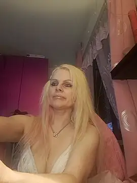 Snapshot of Angeldevilus chatting on March 7, 2025, 5:06 pm Angeldevilus online show from March 7, 2025, 5:06 pm