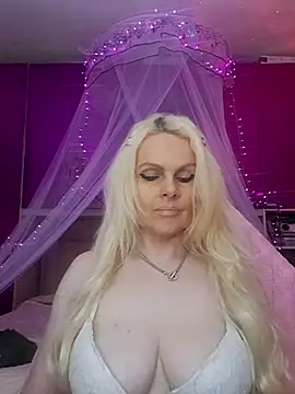 Angeldevilus online show from June 7, 2026, 10:26 pm