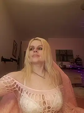 Snapshot of Angeldevilus chatting on September 18, 2025, 12:13 am Angeldevilus online show from September 18, 2025, 12:13 am