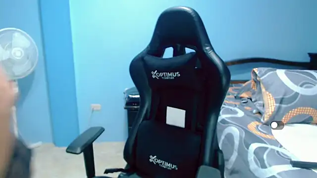 Snapshot of Lily_Benet1 chatting on February 4, 2026, 10:38 pm Lily Benet1 online show from February 4, 2026, 10:38 pm