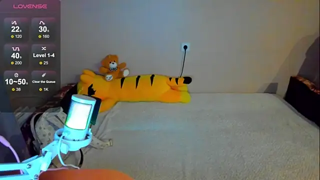 SaraXray online show from November 6, 2025, 1:09 am