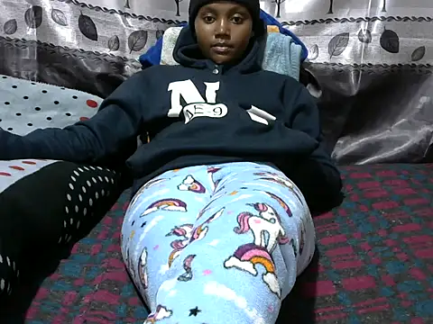 Snapshot of Sweet_kelsiey chatting on March 20, 2025, 12:08 am Sweet kelsiey online show from March 20, 2025, 12:08 am