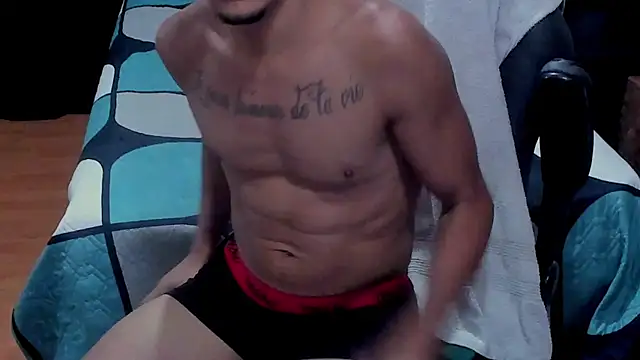 Snapshot of Brunocuttie94 chatting on July 5, 2026, 4:14 pm Brunocuttie94 online show from July 5, 2026, 4:14 pm