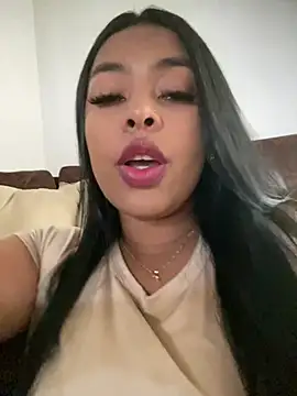 Snapshot of PUSHYLATE chatting on April 20, 2026, 2:51 pm PUSHYLATE online show from April 20, 2026, 2:51 pm