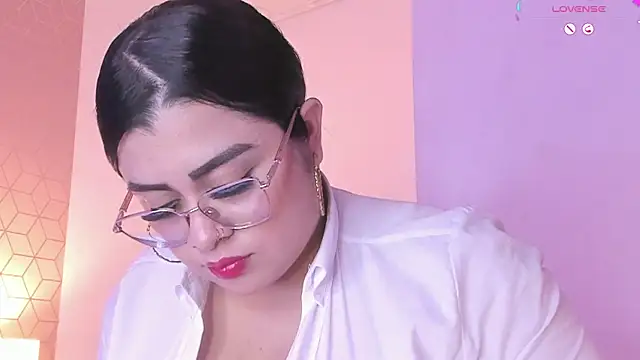 Snapshot of Emilyboobss chatting on March 15, 2025, 6:47 am Emilyboobss online show from March 15, 2025, 6:47 am