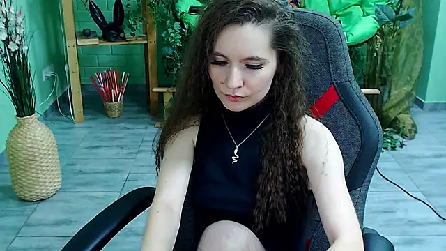 Miss Barbara  online show from March 17, 2025, 10:08 pm