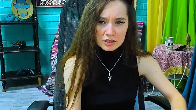 Miss Barbara  online show from March 17, 2025, 4:01 pm