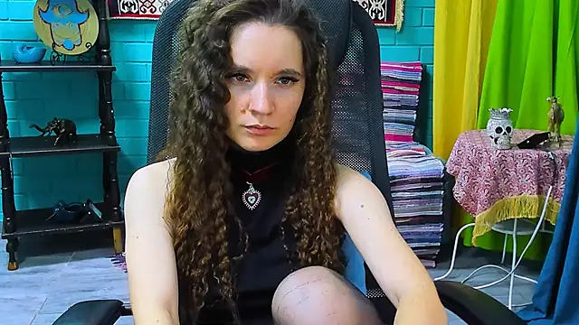 Miss Barbara  online show from March 18, 2025, 12:39 pm