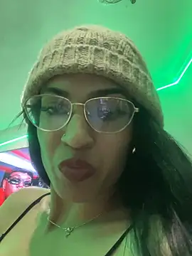Snapshot of valentinabaez chatting on March 18, 2025, 1:57 am valentinabaez online show from March 18, 2025, 1:57 am