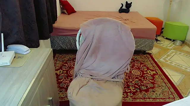 Sophie Fantasys online show from May 9, 2026, 2:04 am