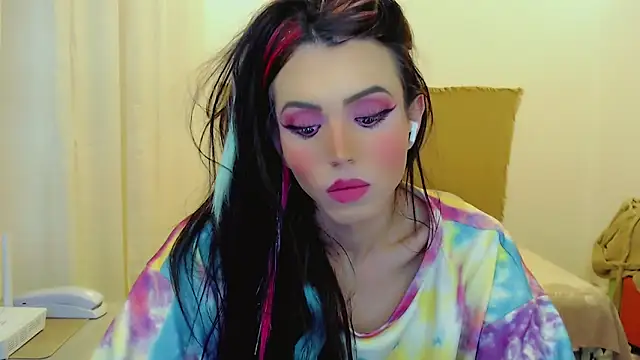 Sophie Fantasys online show from December 19, 2025, 6:10 pm