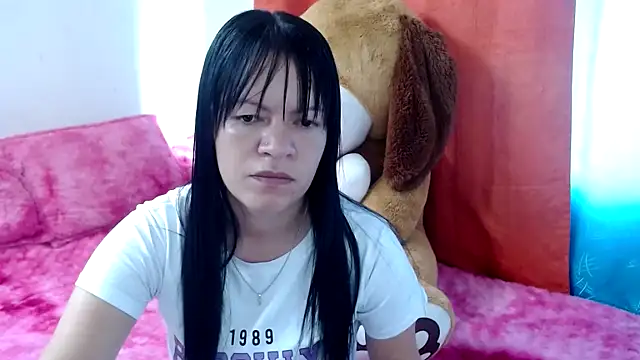 Snapshot of Cristal_w chatting on February 12, 2026, 2:50 pm Cristal w online show from February 12, 2026, 2:50 pm