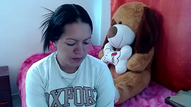 Snapshot of Cristal_w chatting on January 14, 2026, 3:15 pm Cristal w online show from January 14, 2026, 3:15 pm