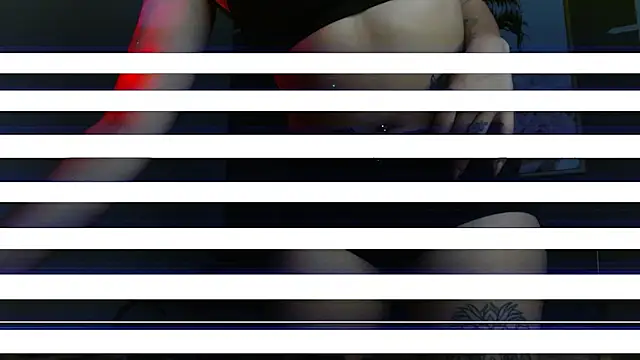 Snapshot of Ey_im_simone chatting on November 8, 2025, 8:12 pm Ey im simone online show from November 8, 2025, 8:12 pm