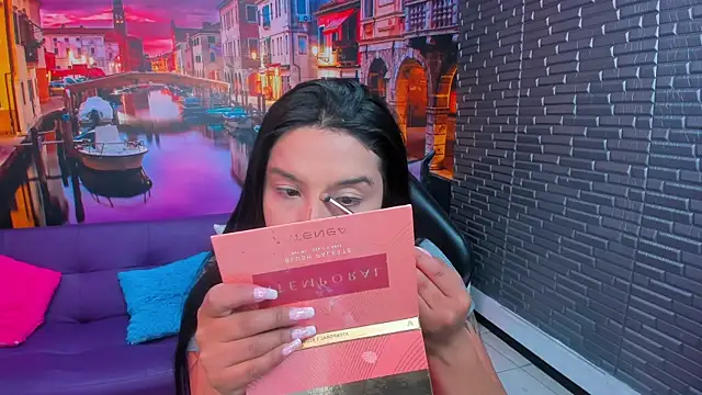 Snapshot of Small_naughty_ chatting on February 20, 2026, 1:46 pm Small naughty online show from February 20, 2026, 1:46 pm