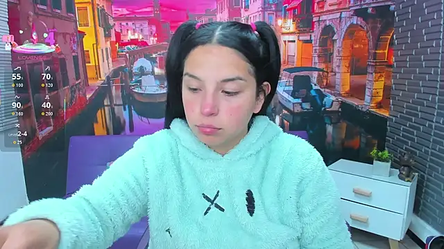 Small naughty  online show from December 4, 2025, 1:43 pm