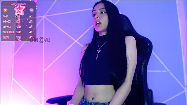 lilylouisee online show from October 14, 2025, 10:31 pm