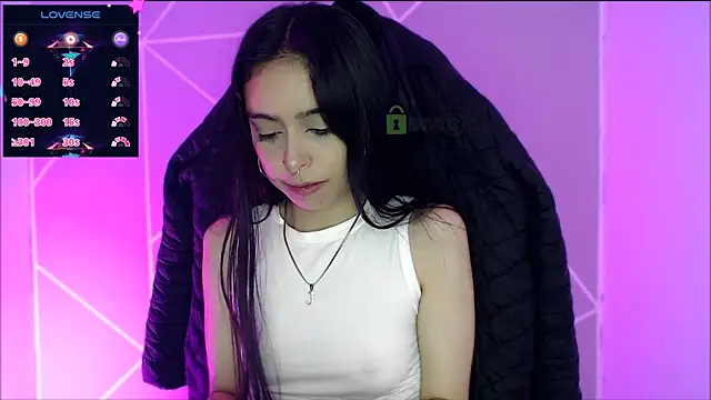 lilylouisee online show from December 2, 2025, 8:54 pm