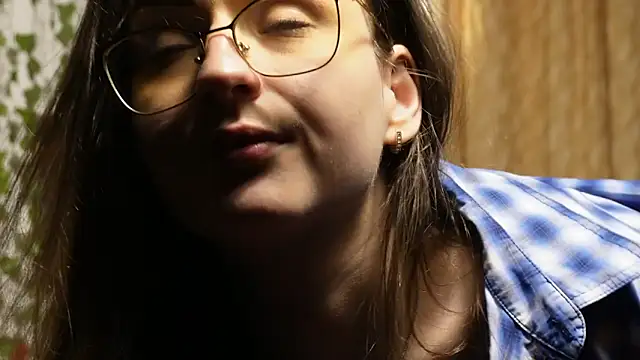 Snapshot of NaughtYHomemadE chatting on February 8, 2026, 11:52 am NaughtYHomemadE online show from February 8, 2026, 11:52 am