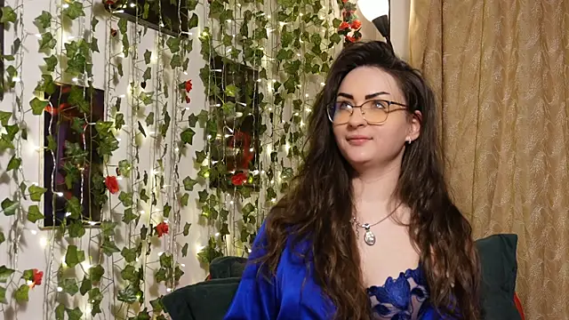 Snapshot of NaughtYHomemadE chatting on March 4, 2026, 8:27 pm NaughtYHomemadE online show from March 4, 2026, 8:27 pm