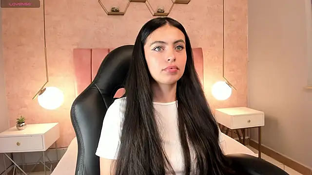 Snapshot of magic_fernanda chatting on March 5, 2025, 11:16 pm magic fernanda online show from March 5, 2025, 11:16 pm