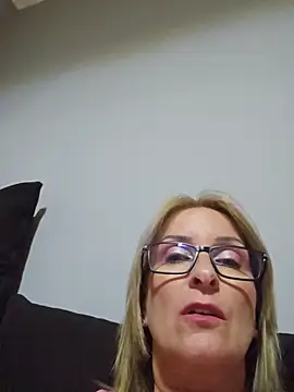 Steffi45 online show from May 27, 2026, 7:21 pm