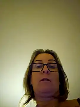 Snapshot of Steffi45 chatting on December 3, 2024, 8:55 pm Steffi45 online show from December 3, 2024, 8:55 pm