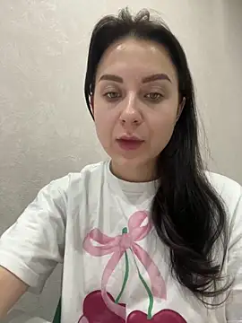 Snapshot of ellie_ssexy chatting on March 19, 2025, 4:14 am ellie ssexy online show from March 19, 2025, 4:14 am