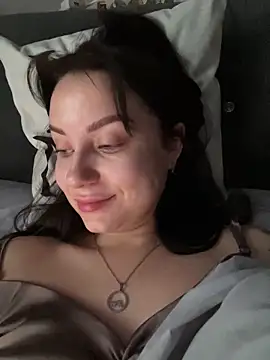 Snapshot of ellie_ssexy chatting on March 17, 2025, 4:08 am ellie ssexy online show from March 17, 2025, 4:08 am