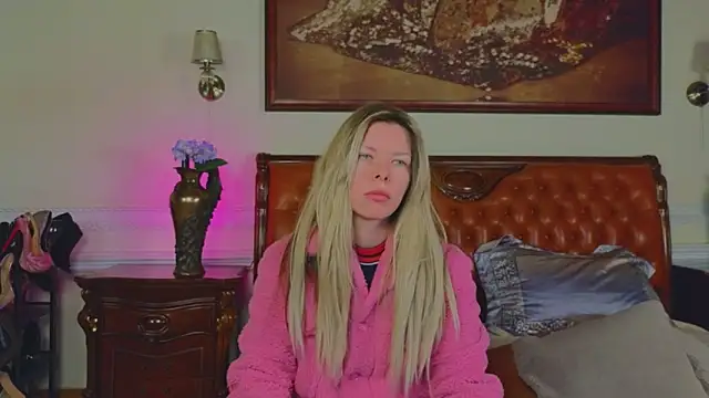 Snapshot of Real_Tini chatting on February 21, 2026, 6:26 am Real Tini online show from February 21, 2026, 6:26 am