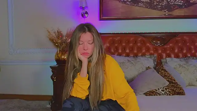 Snapshot of Real_Tini chatting on January 7, 2026, 6:07 am Real Tini online show from January 7, 2026, 6:07 am