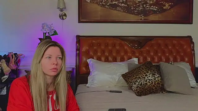 Snapshot of Real_Tini chatting on March 1, 2026, 7:19 am Real Tini online show from March 1, 2026, 7:19 am