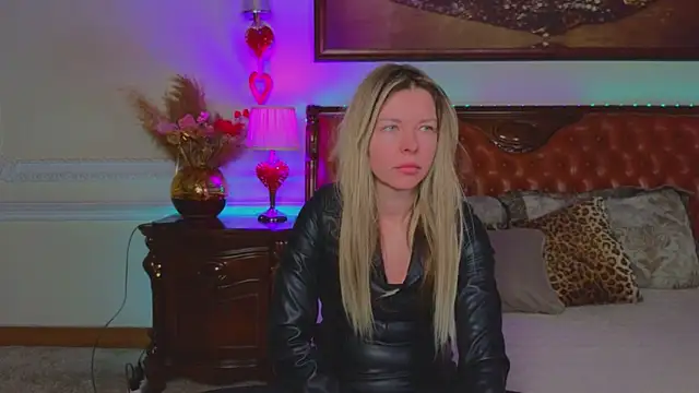 Snapshot of Real_Tini chatting on February 11, 2026, 6:13 am Real Tini online show from February 11, 2026, 6:13 am