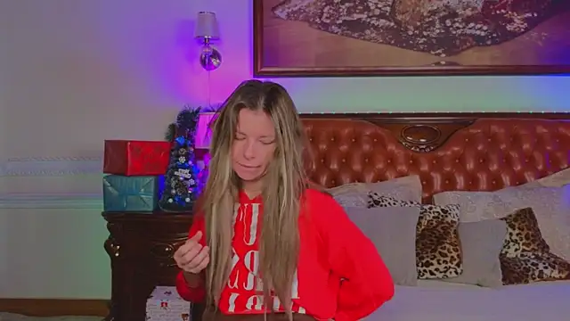 Snapshot of Real_Tini chatting on December 23, 2025, 6:34 am Real Tini online show from December 23, 2025, 6:34 am