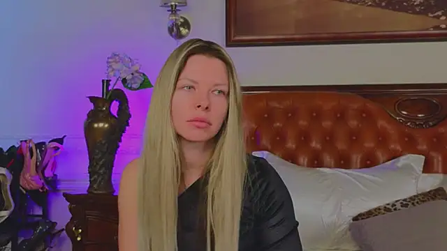 Snapshot of Real_Tini chatting on March 2, 2026, 7:48 am Real Tini online show from March 2, 2026, 7:48 am