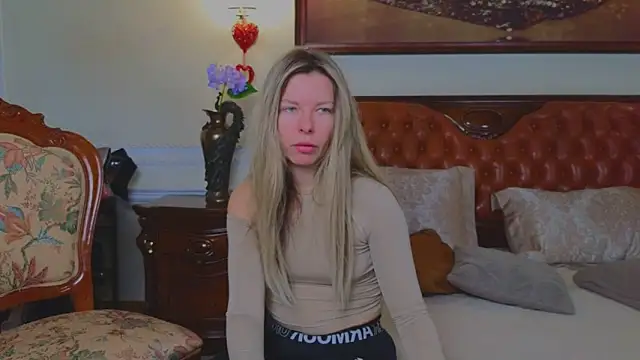 Snapshot of Real_Tini chatting on February 17, 2026, 6:11 am Real Tini online show from February 17, 2026, 6:11 am