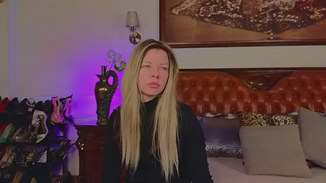 Real Tini online show from March 5, 2026, 7:05 am