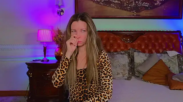 Snapshot of Real_Tini chatting on January 15, 2026, 6:17 am Real Tini online show from January 15, 2026, 6:17 am