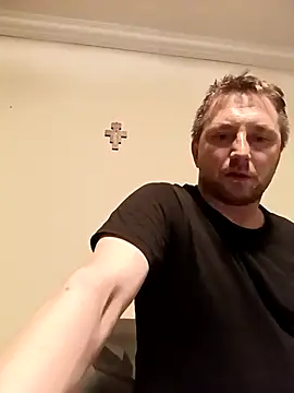 Tajemniczy35 online show from March 18, 2025, 1:35 am