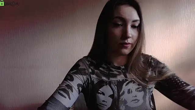 cute  angell online show from March 14, 2025, 1:24 pm