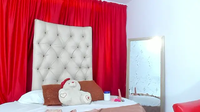 luna hoott online show from March 4, 2026, 1:41 pm