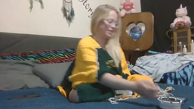 Snapshot of Toybox13_Pika chatting on November 11, 2025, 1:44 am Toybox13 Pika online show from November 11, 2025, 1:44 am