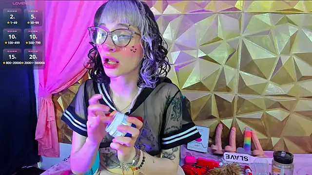 Snapshot of neeko_princes chatting on March 20, 2025, 12:11 pm neeko princes online show from March 20, 2025, 12:11 pm