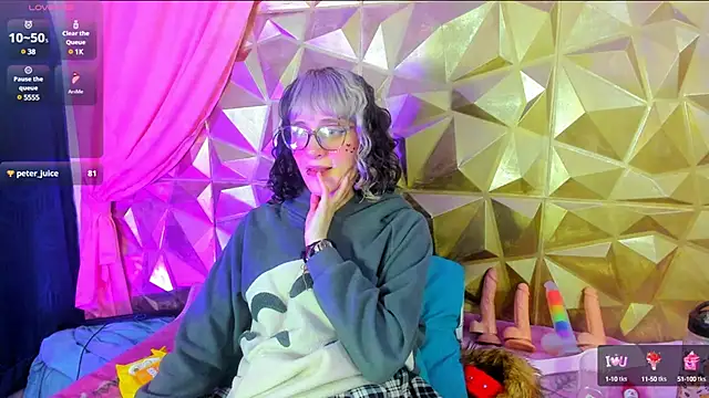 Snapshot of neeko_princes chatting on March 4, 2025, 3:15 pm neeko princes online show from March 4, 2025, 3:15 pm