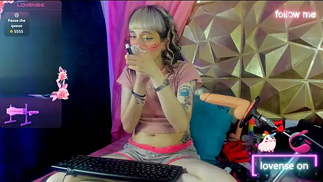 Snapshot of neeko_princes chatting on September 23, 2025, 12:23 pm neeko princes online show from September 23, 2025, 12:23 pm