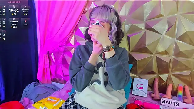 Snapshot of neeko_princes chatting on February 24, 2025, 3:20 pm neeko princes online show from February 24, 2025, 3:20 pm