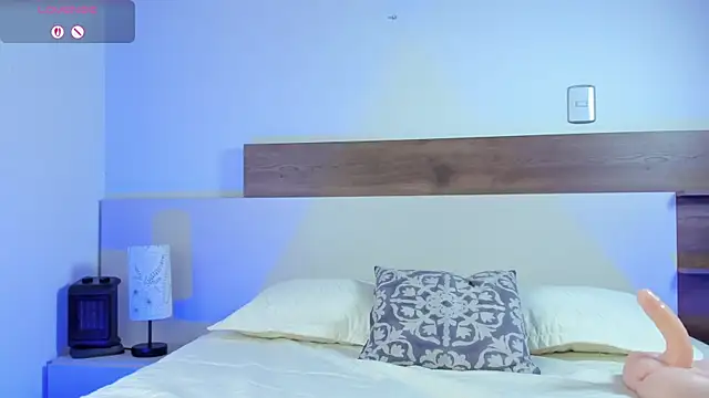  fullmoon online show from February 18, 2026, 9:00 pm