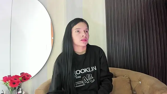 Snapshot of _shantal_smith chatting on March 1, 2026, 12:32 am shantal smith online show from March 1, 2026, 12:32 am