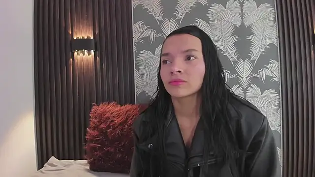 Snapshot of _shantal_smith chatting on January 14, 2026, 5:05 pm shantal smith online show from January 14, 2026, 5:05 pm